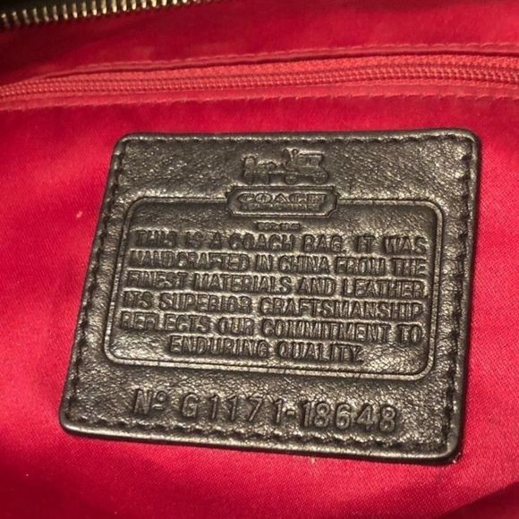 Coach Black Madison Black Logo Signature Handbag - Picture 8 of 8